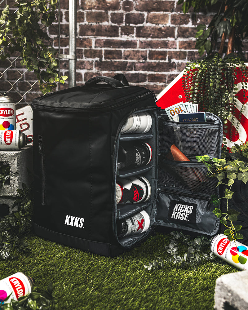 Originals Kicks Kase Backpack (Black/Grey)