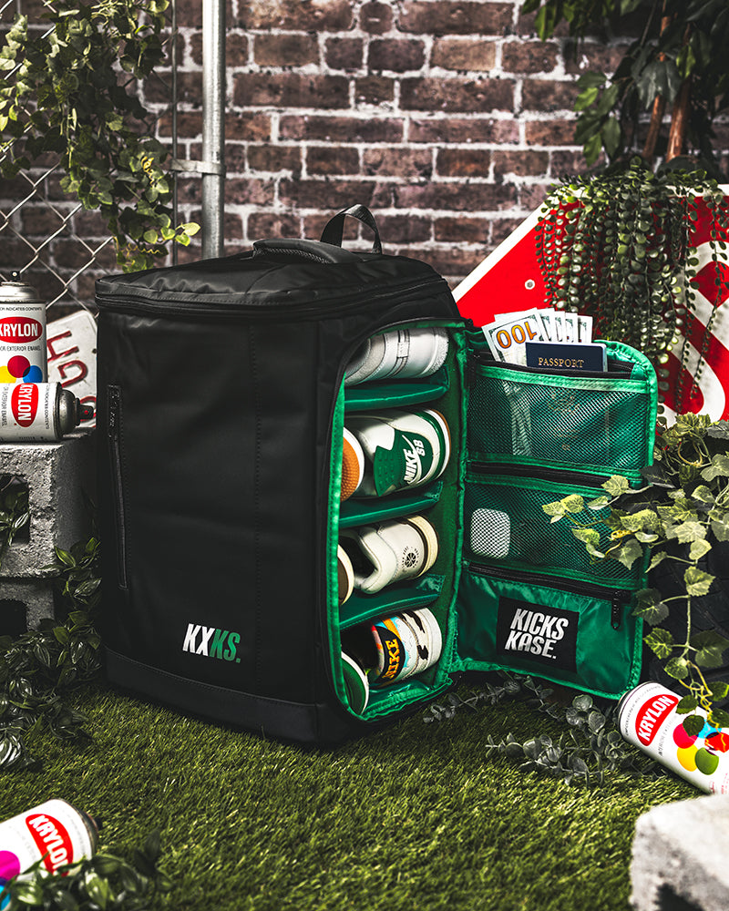 Originals Kicks Kase Backpack (Black/Pine Green)
