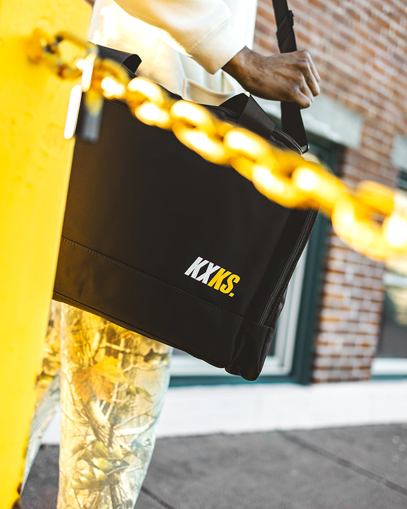 Originals Kicks Kase Duffle (Black/Taxi Yellow)