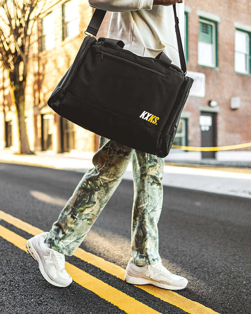 Originals Kicks Kase Duffle (Black/Taxi Yellow)
