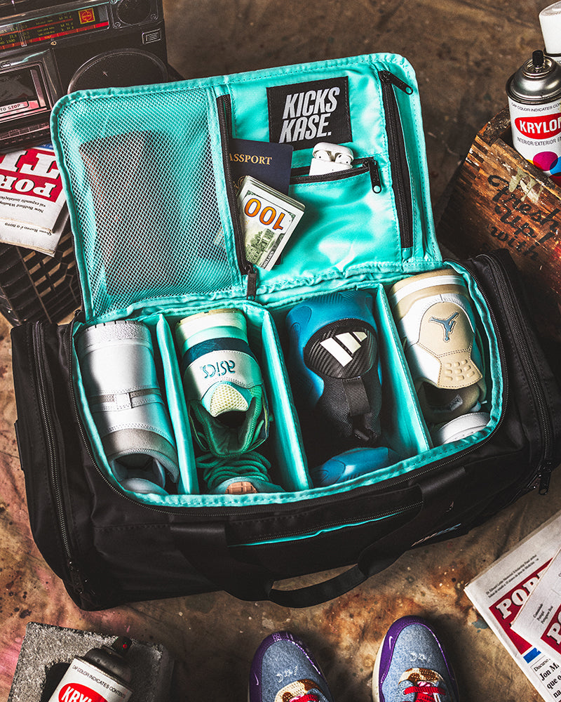 Originals Kicks Kase Duffle (Black/Aqua)