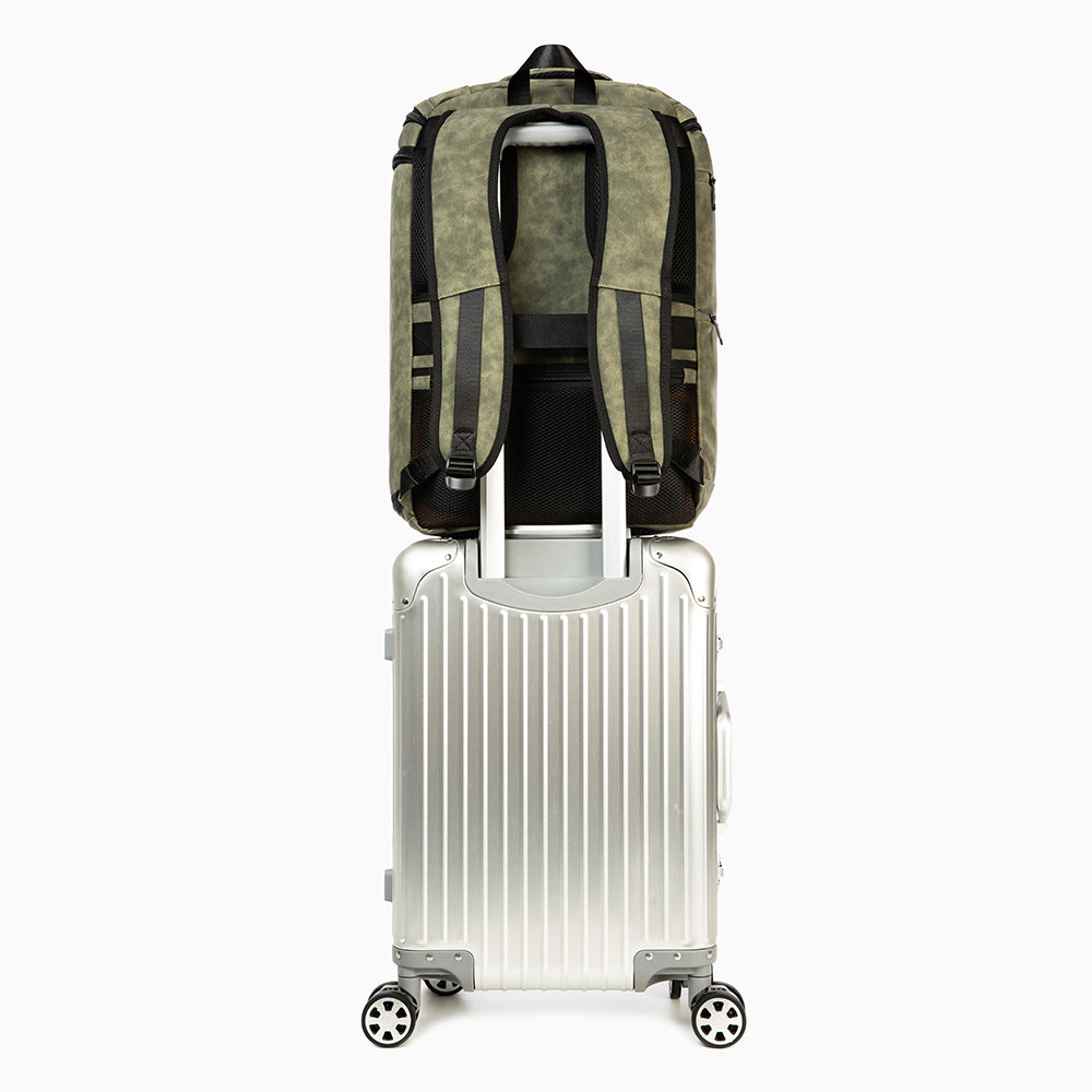 Suede Kicks Kase Backpack (Olive Green/Orange)