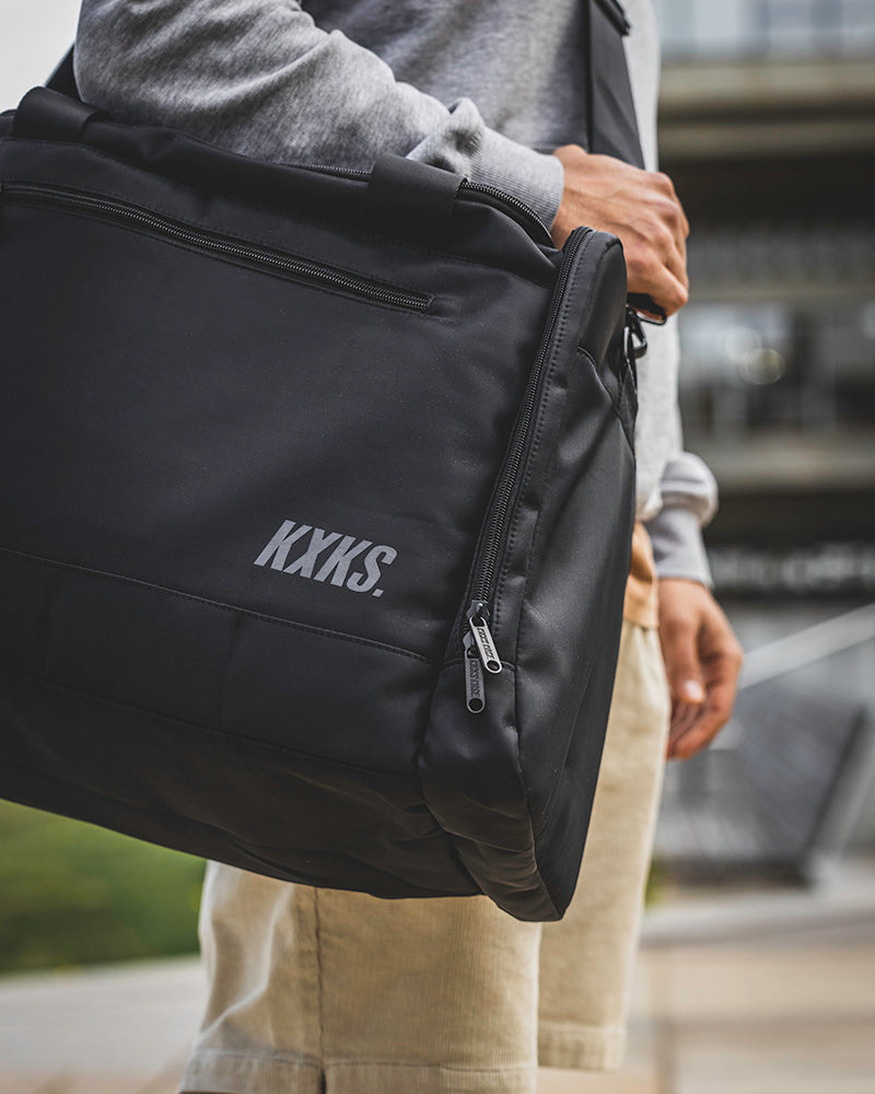 Originals Kicks Kase Duffle (Triple Black)