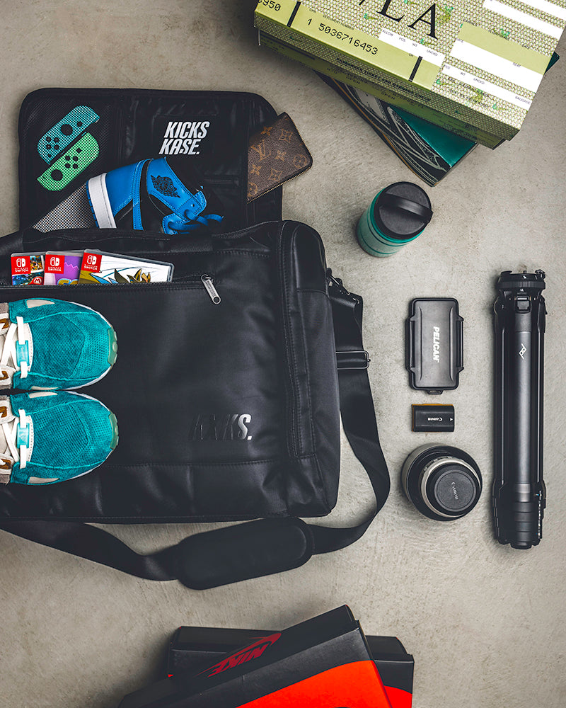 Originals Kicks Kase Duffle (Triple Black)